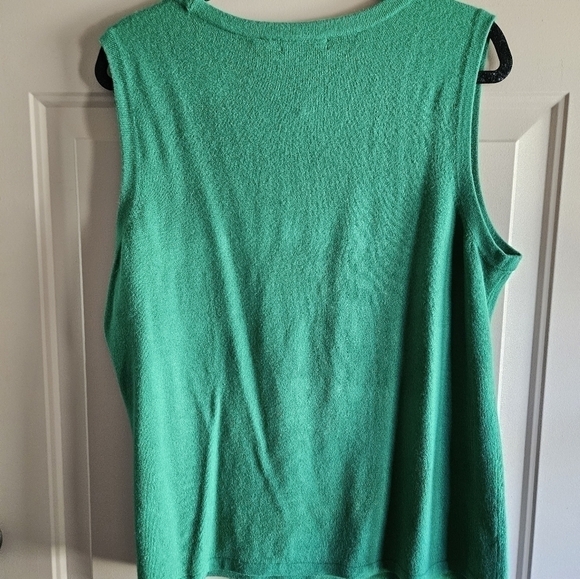 LUXE 360 SWEATER TOP - Picture 2 of 5